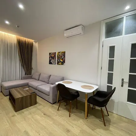 2brothers * טיראנה